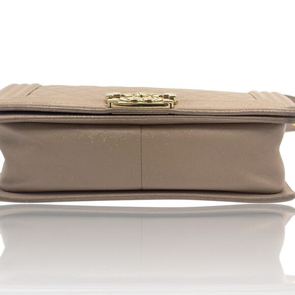 Medium Boy Flap Bag Quilted Caviar Leather Beige Authentic - Picture 6 of 16